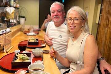 Tokyo: Shinjuku Food Tour (13 Dishes at 4 Local Eateries)