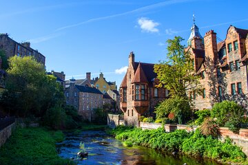 Explore Edinburgh in 60 minutes with a Local