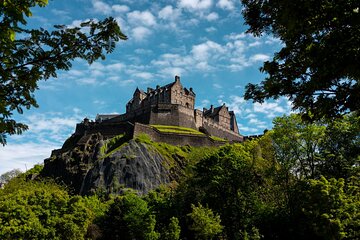 Discover Edinburgh's Photogenic Spots with a Local