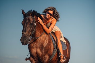 Explore Horse Riding one-Hour in the Stunning Desert - Hurghada