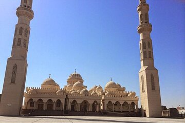 Private City Tour & Parasailing With Private transport - Hurghada