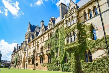 Oxford: Universities & City Guided Tour (English & Spanish Tours)