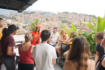 Private Tour of the Historic Center and Commune 13 Medellin