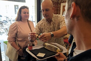 Bordeaux Evening Food Tour : Local Delicacies 