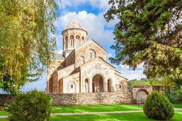 Private Tour From Tbilisi to Kakheti Sighnaghi with Wine Tasting 