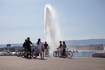 Geneva Highlights Tour by Bike - 3h