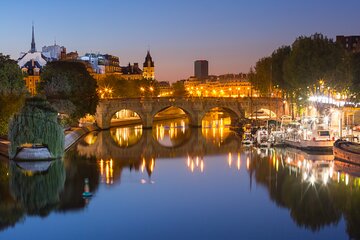 Paris Ghosts and Dark Stories Tour