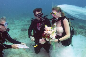 Captivating Underwater Wedding Proposal Experience - Hurghada