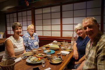 Kyoto: Gion Night Walking & Food Tour