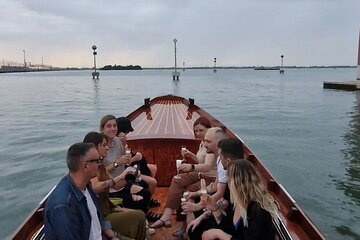 Private Tour of the Venice Lagoon with Historic Venetian Boat