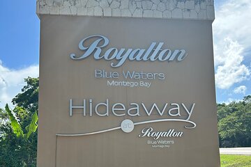 Private Transfer Grand Palladium and Royalton Blue Water Resort