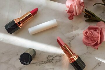 Eco-Friendly Lipstick Making Workshop in Paris