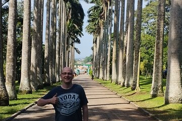 Aburi Botanical Gardens and Waterfalls Tour 
