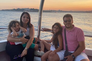 Istanbul Bosphorus Sunset Cruise on Yacht with Live Guide