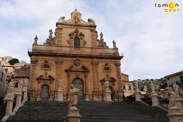 Guided Small Group Full Day Tour Visit to Sicily