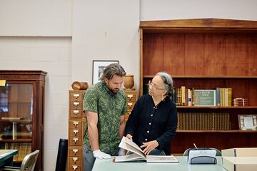 Become an Honorary Curator at a Historic Library in Honolulu