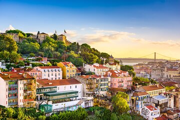Lisbon: City Walk with Audio Guide in 7 Languages on your Phone