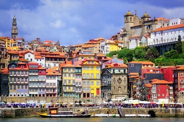 Porto: City Walk with Audio Guide in 7 Languages on your Phone