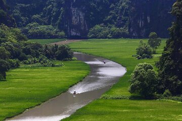 Ninh Binh 1 Day Private Tour - Hoa Lu, Trang An and Mua Cave