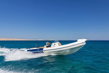 Private VIP Speedboat for Dolphin House from Hurghada 