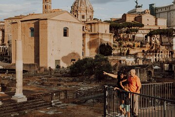 Rome Candid Photoshoot with an Experienced Local Photographer