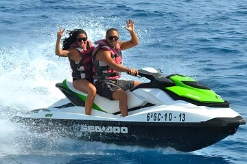 Bali: Water Sports and Uluwatu Tour with Dinner