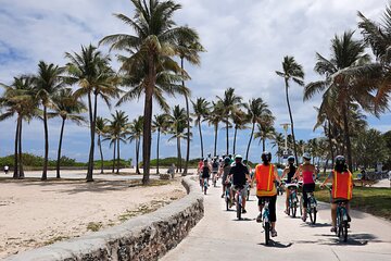 Miami Beach Bikes, Bites and Views Food and Bike Tour 