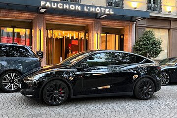 Luxury Private Transfer Charles de Gaulle Airport CDG Paris