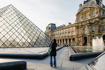 Louvre Museum with Private Transfers