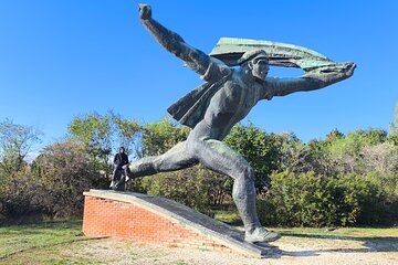 Private Tour of Communist Era Budapest by 4WD