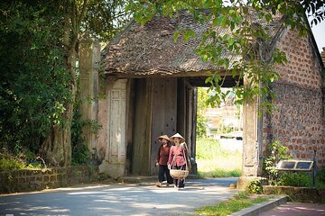 Explore Hanoi Ancient Village & Traditional Craft Private Tour