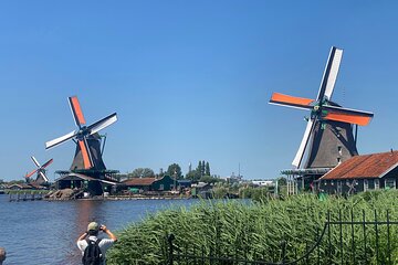 Private Tour to Giethoorn, Zaanse Schans and Dutch Windmills