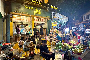 Hanoi Old Quarter Street Food Experience