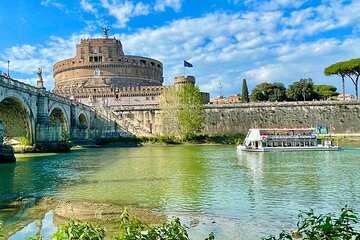 St. Peter's Basilica and Tiber River Boat Cruise