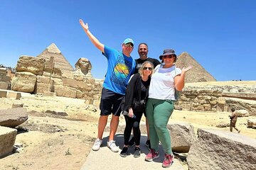 Top Cairo & Giza Tour: Pyramids, Sphinx & Egyptian Museum Visit