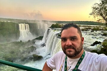 Private 2D Tour Iguaçu Falls and Bird Park BR and AR