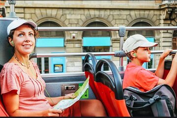Rome: Hop on Hop Off Bus & Colosseum Guided Tour