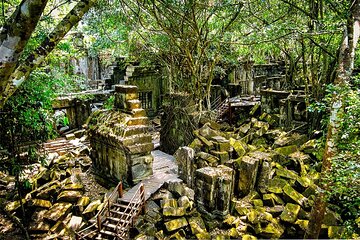 Explore Kompong Khleang Floating Village & Beng Mealea temple