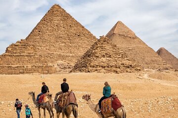 Unlock Egypt’s Secrets Giza Pyramids & Museum Trip - Hurghada