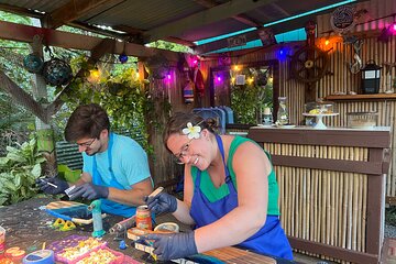  Make your own Maui Souvenir/Ocean resin class 