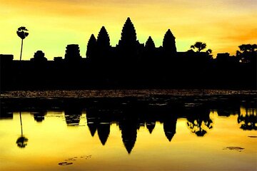 The Ultimate Guide to Visiting Angkor Wat at Sunrise