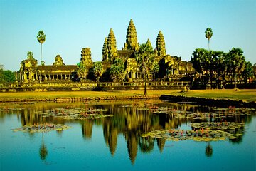 Explore Angkor Wat Temple , Bayon Temple &Jungle Temple Ta Prohm