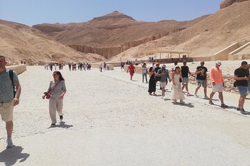 Luxury trip to valley of the kings and Luxor museum from Hurghada