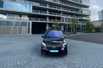 Private Transfer Amsterdam Schiphol Airport to Bruges