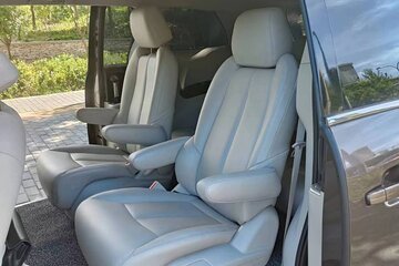 Private Transfer with Guide: Capital International Airport to Beijing Hotel