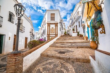 Málaga Essentials: A Cultural Journey for U.S. Travelers