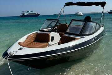 Private half day Speedboat tour to Nemo Island
