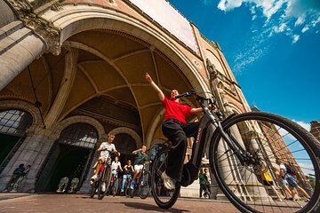 Amsterdam: E-Bike Sightseeing Tour