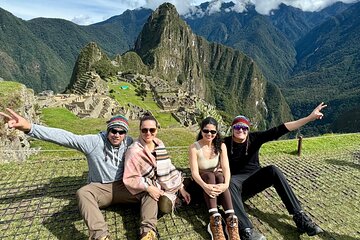 Sacred Valley 2-Day Tour with Machupicchu Connection