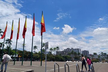 Tour of the Main Squares of Pereira
